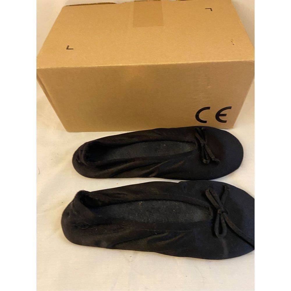 Isotoner black ballet flat Washable slippers‎ 9.5-10.5